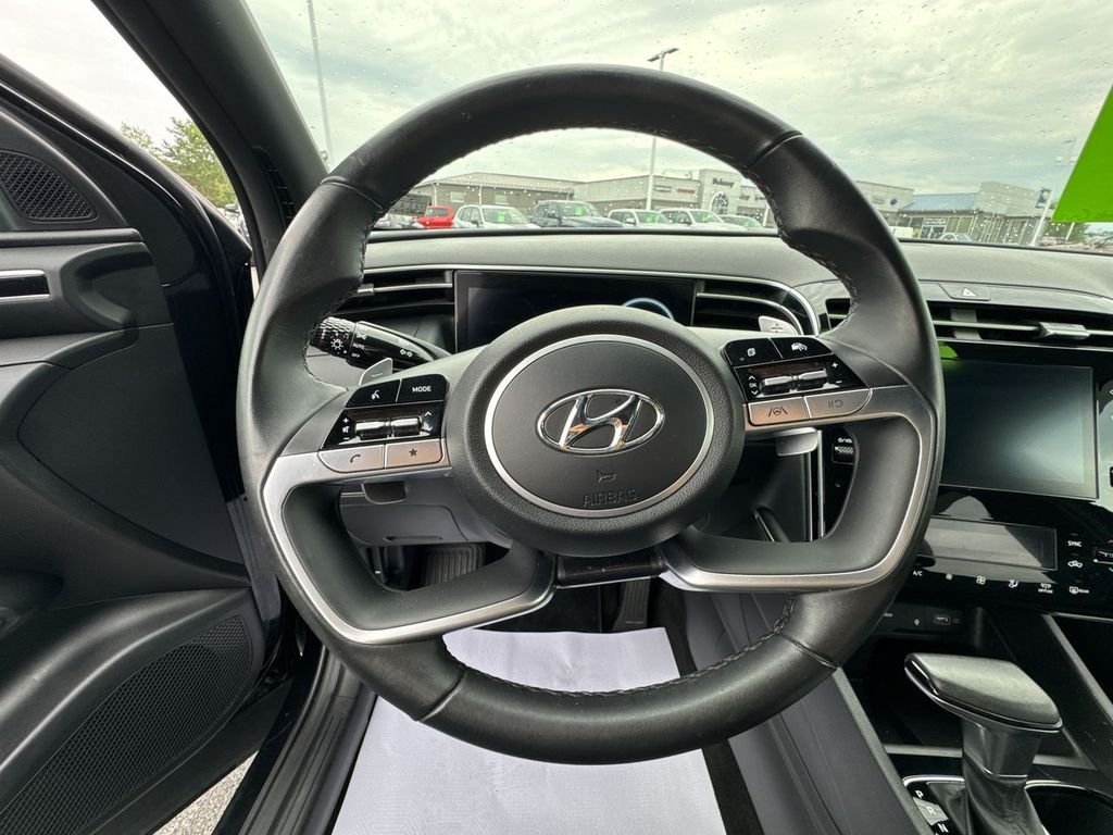 Certified Used 2022 Black Hyundai SEL Premium image 21