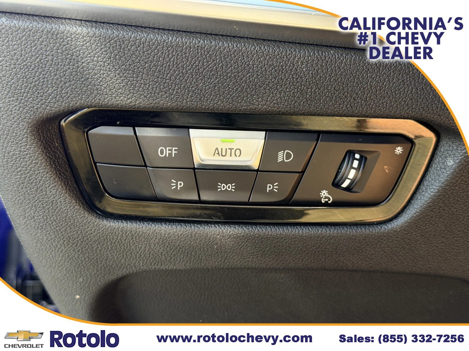 Used 2025 Portimao Blue Met BMW M340i image 19