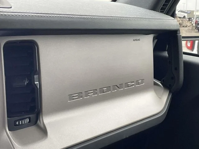 2025 Ford Bronco 4-Door Outer Banks - Photo 31