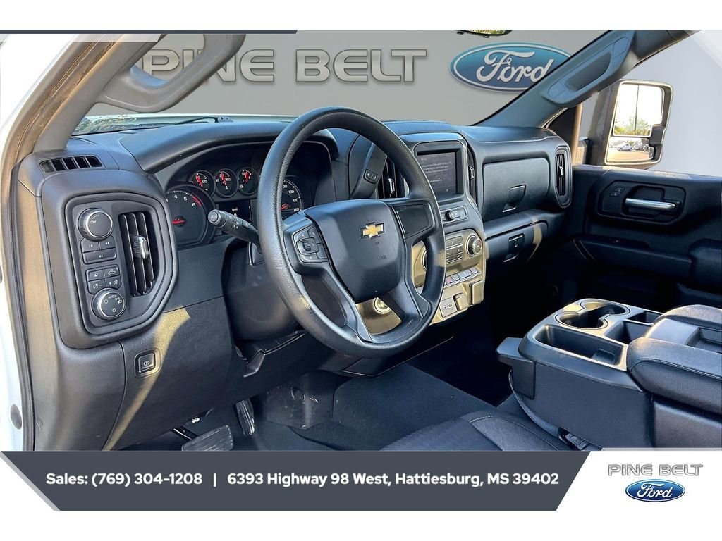 Used 2024 Summit White Chevrolet Custom image 13