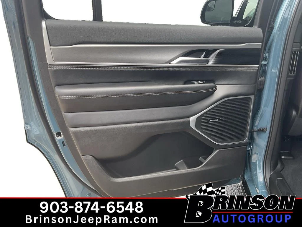 New 2026 Steel Blue Exterior Paint Jeep Upland image 8