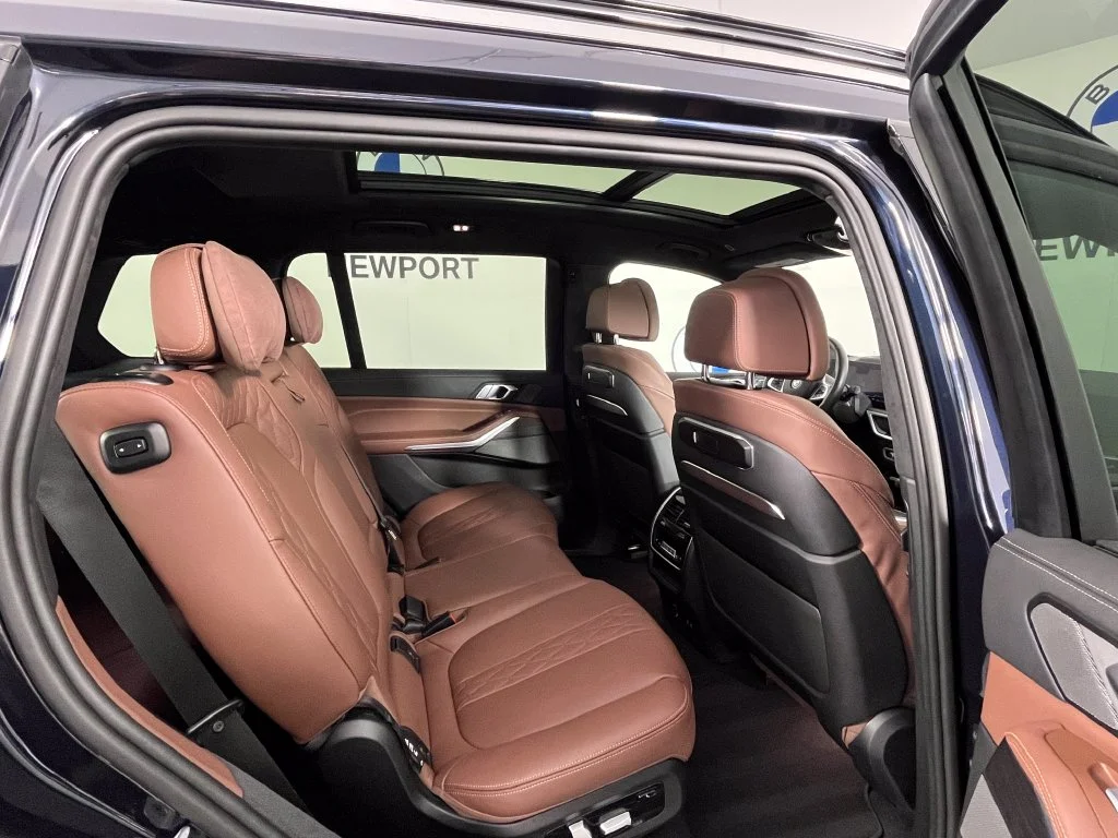 Used 2024 Carbon Black Metallic BMW xDrive40i image 22