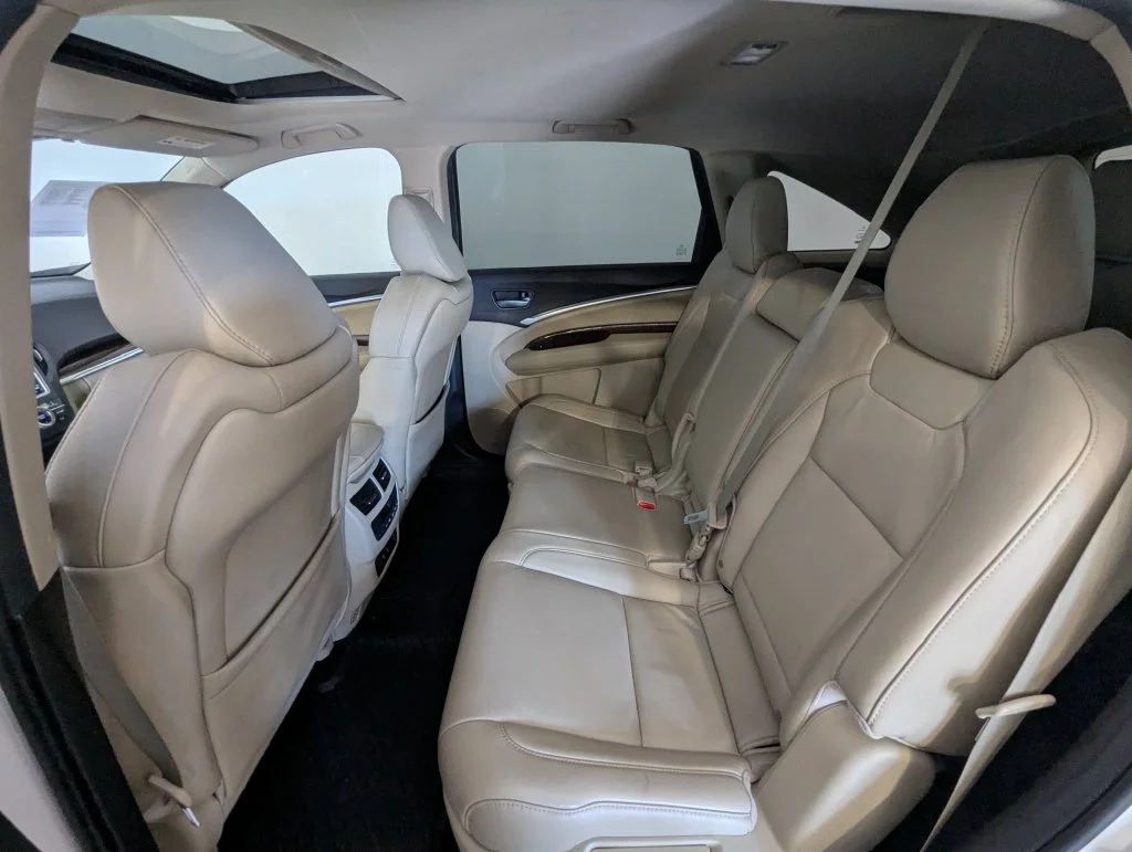 Certified Used 2018 White Acura 3.5L image 16