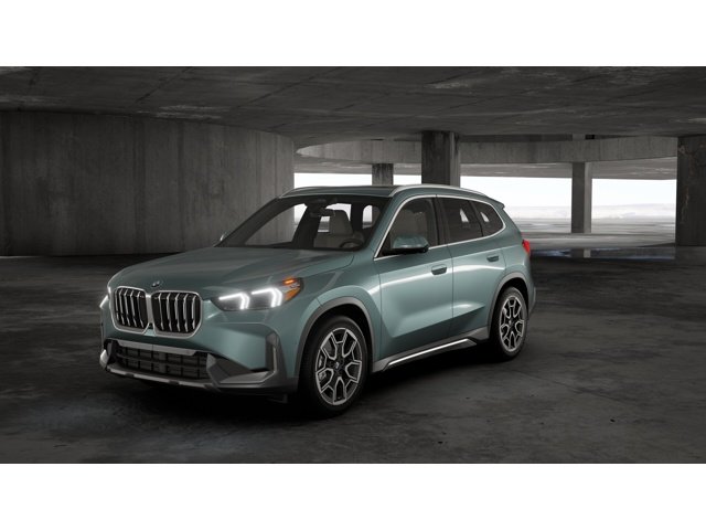 New 2027 Cape York Green Metallic BMW xDrive28i image 1