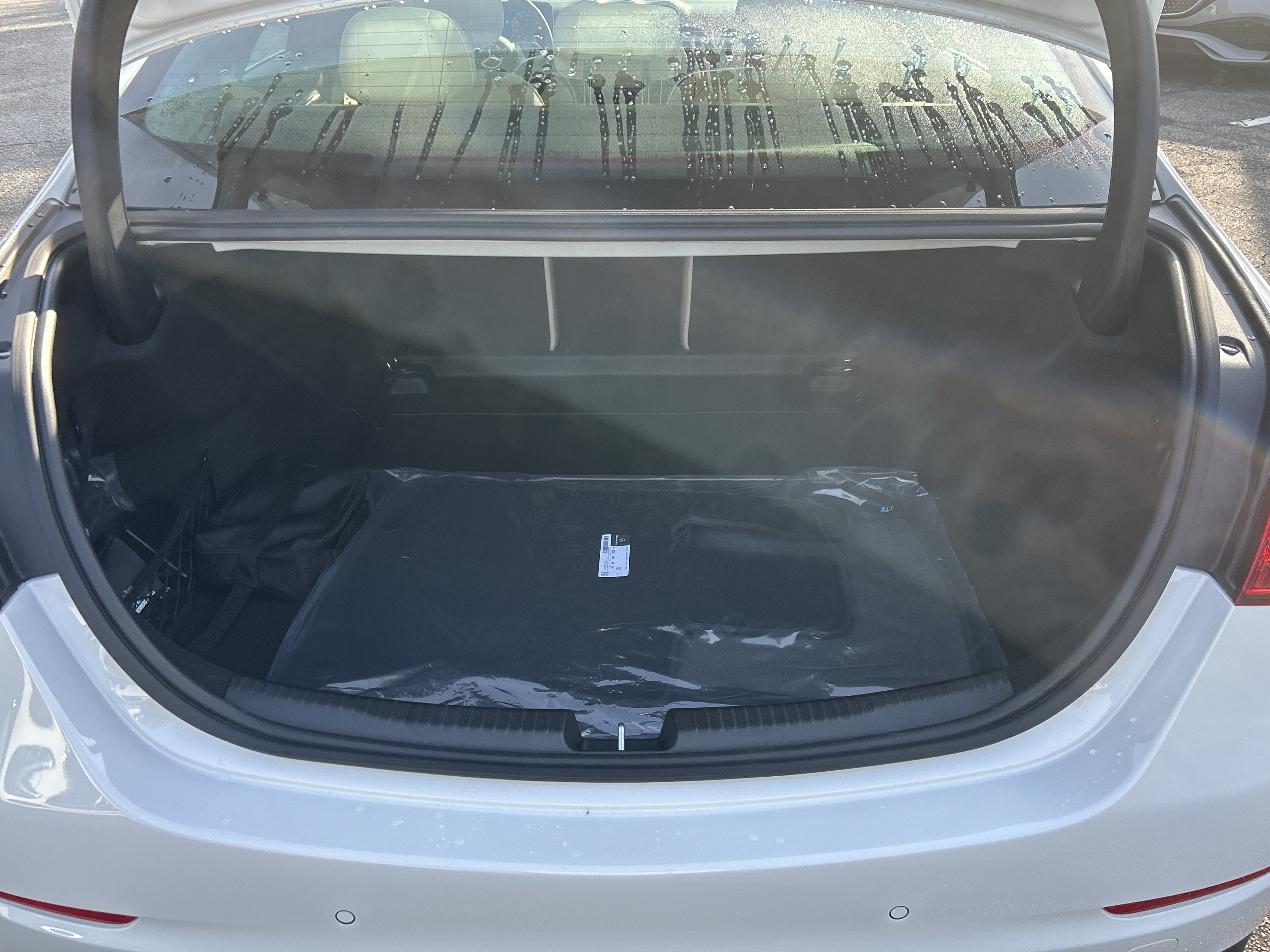 New 2026 MANUFAKTUR Moonlight White Metallic Mercedes-Benz C 300 Sedan image 9