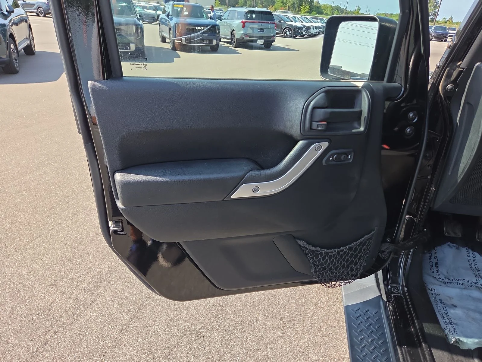 Used 2016 Black Clearcoat Jeep Unlimited Sahara image 11