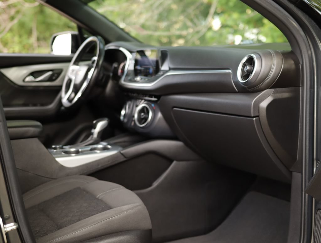 Used 2020 NIGHTFALL GRAY METALLIC Chevrolet LT image 30
