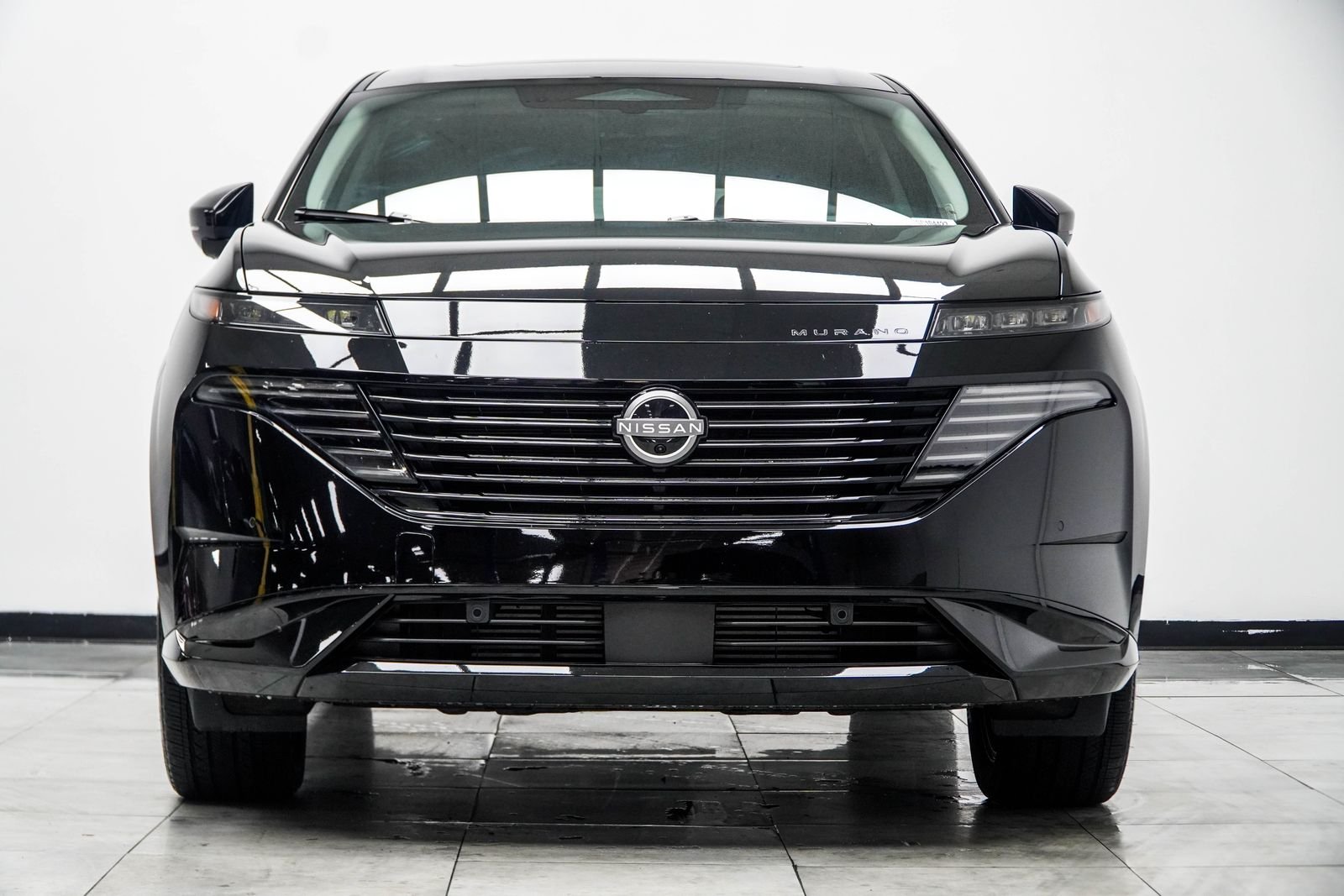 Used 2025 Black Nissan Platinum image 10