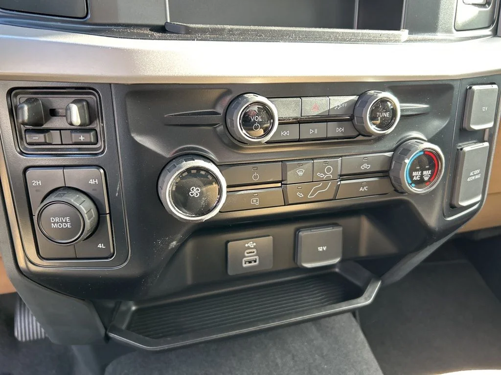 2025 Ford F-250 Super Duty XLT - Photo 13