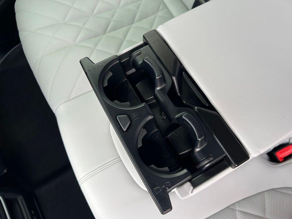 New 2026 Carbon Black Metallic BMW xDrive40i image 27