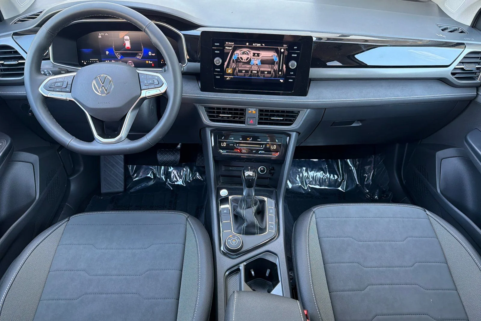 New 2026 White Volkswagen 1.5T SE Black image 12