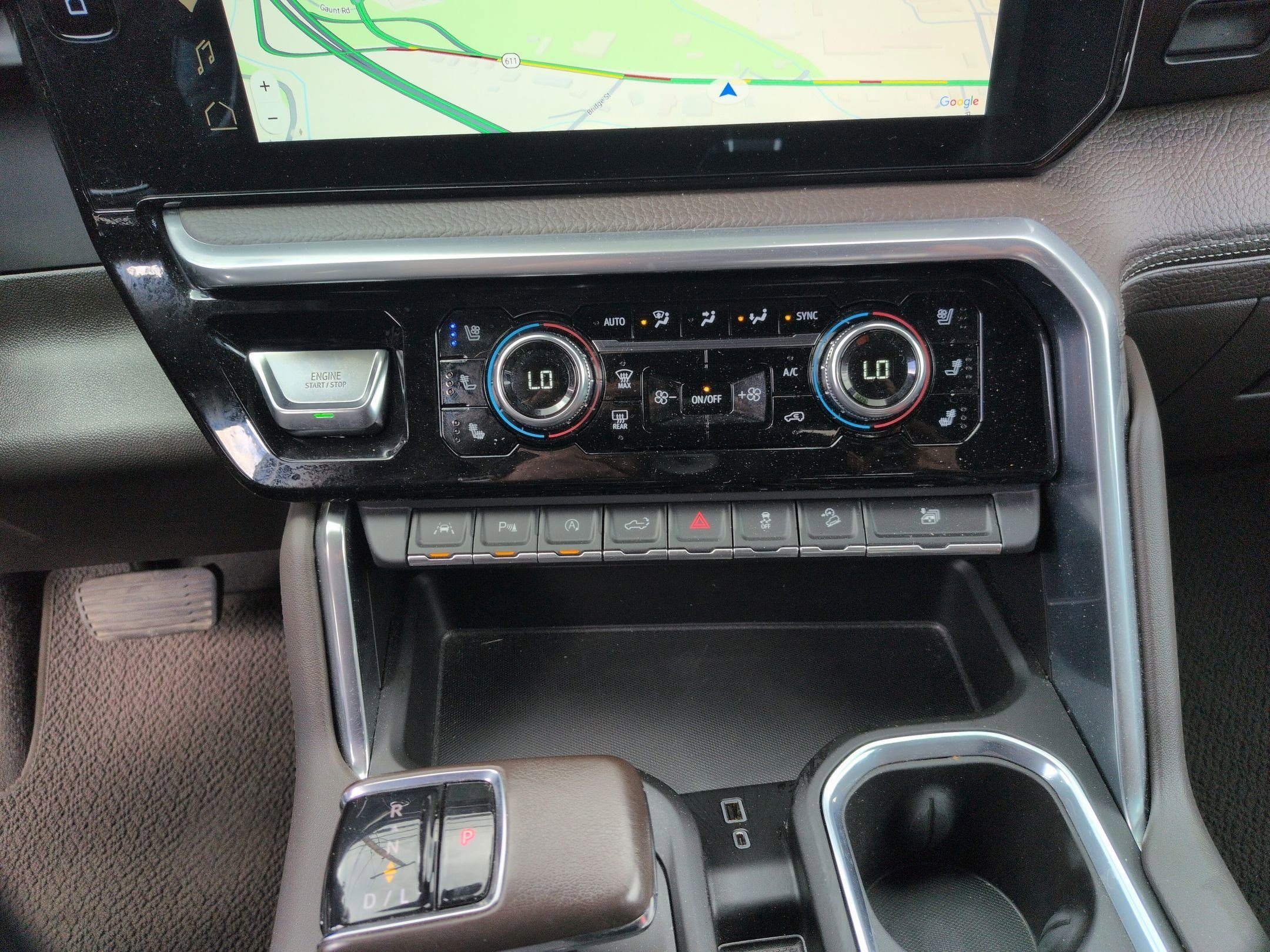 Used 2022 White Frost Tricoat GMC Denali image 13