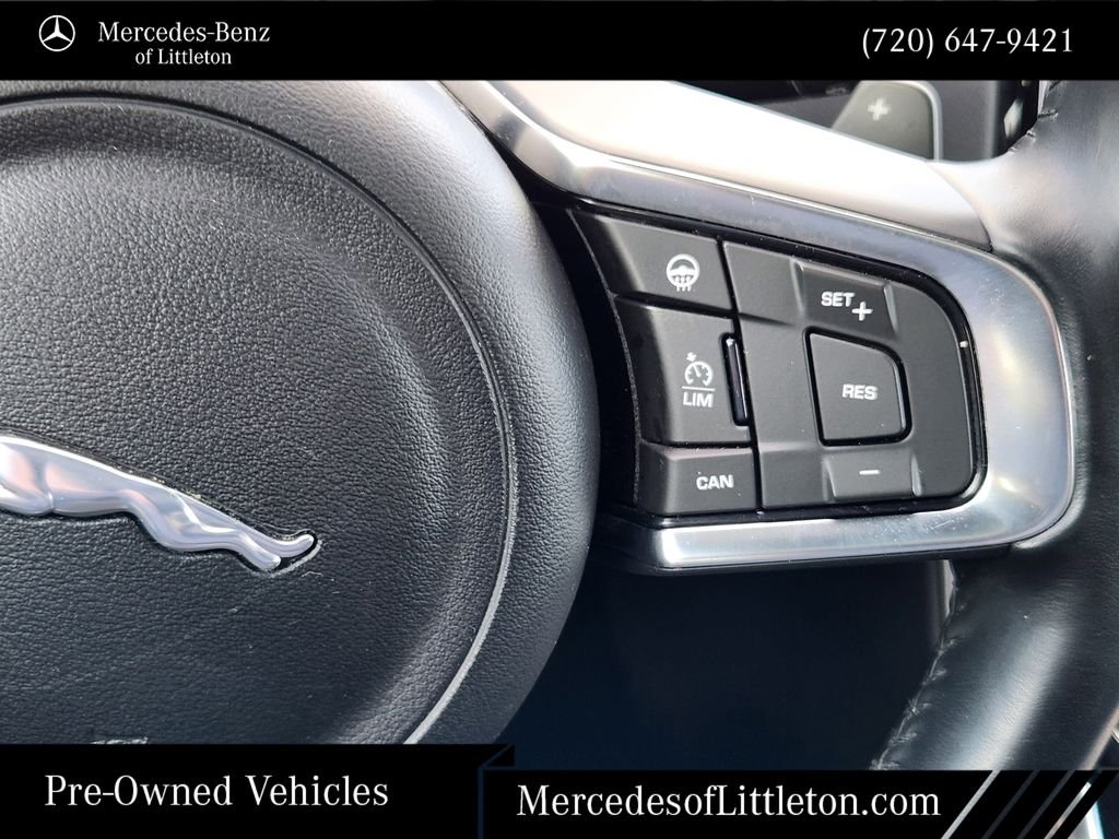 Used 2017 Gray Jaguar 35t R-Sport image 32