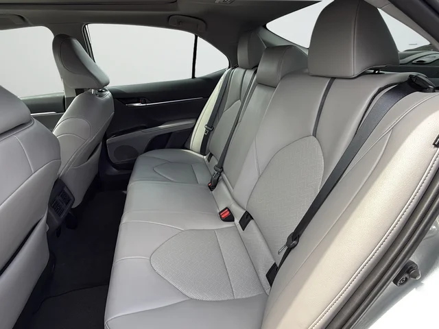 Used 2024 Silver Toyota XLE image 27
