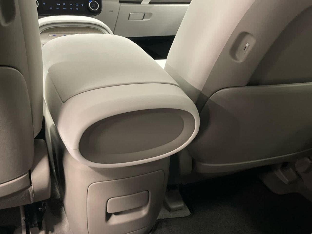 New 2026 Creamy White Pearl Hyundai SEL AWD image 22