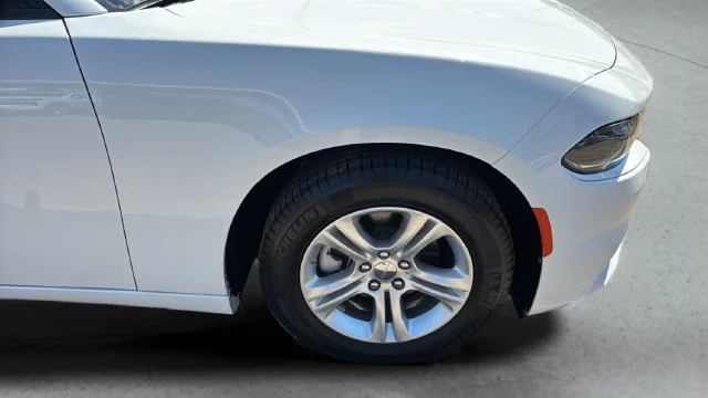 Used 2023 White Dodge SXT image 33