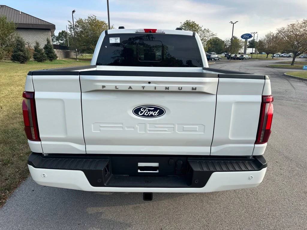 New 2026 Star White Metallic Tri-Coat Ford Platinum® image 11