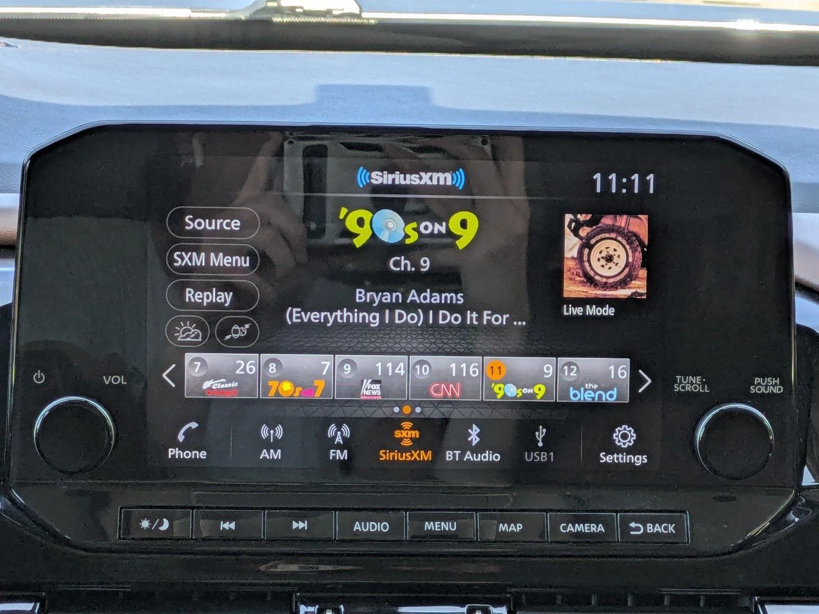 Used 2023 Gun Metallic Nissan Platinum image 18