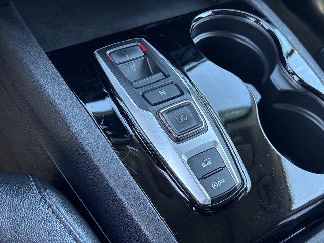 Certified Used 2018 White Honda Touring image 18
