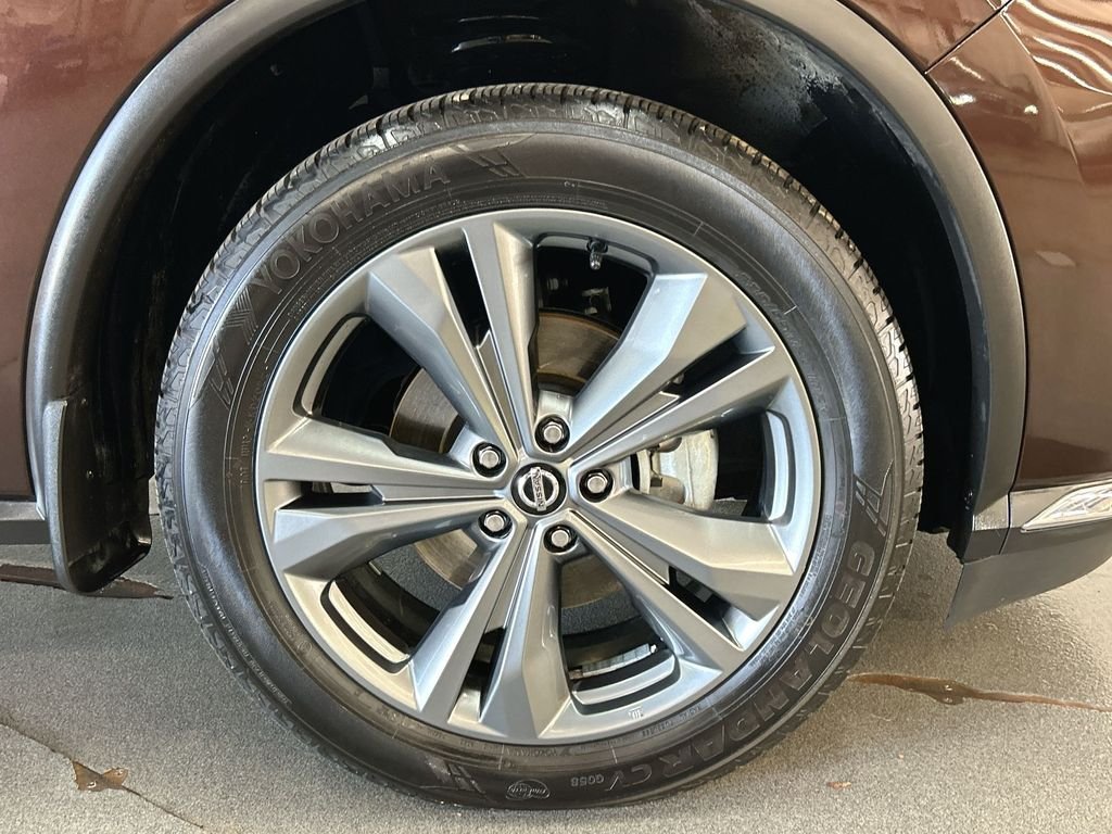 Used 2020 Almond Pearl Nissan Platinum image 10