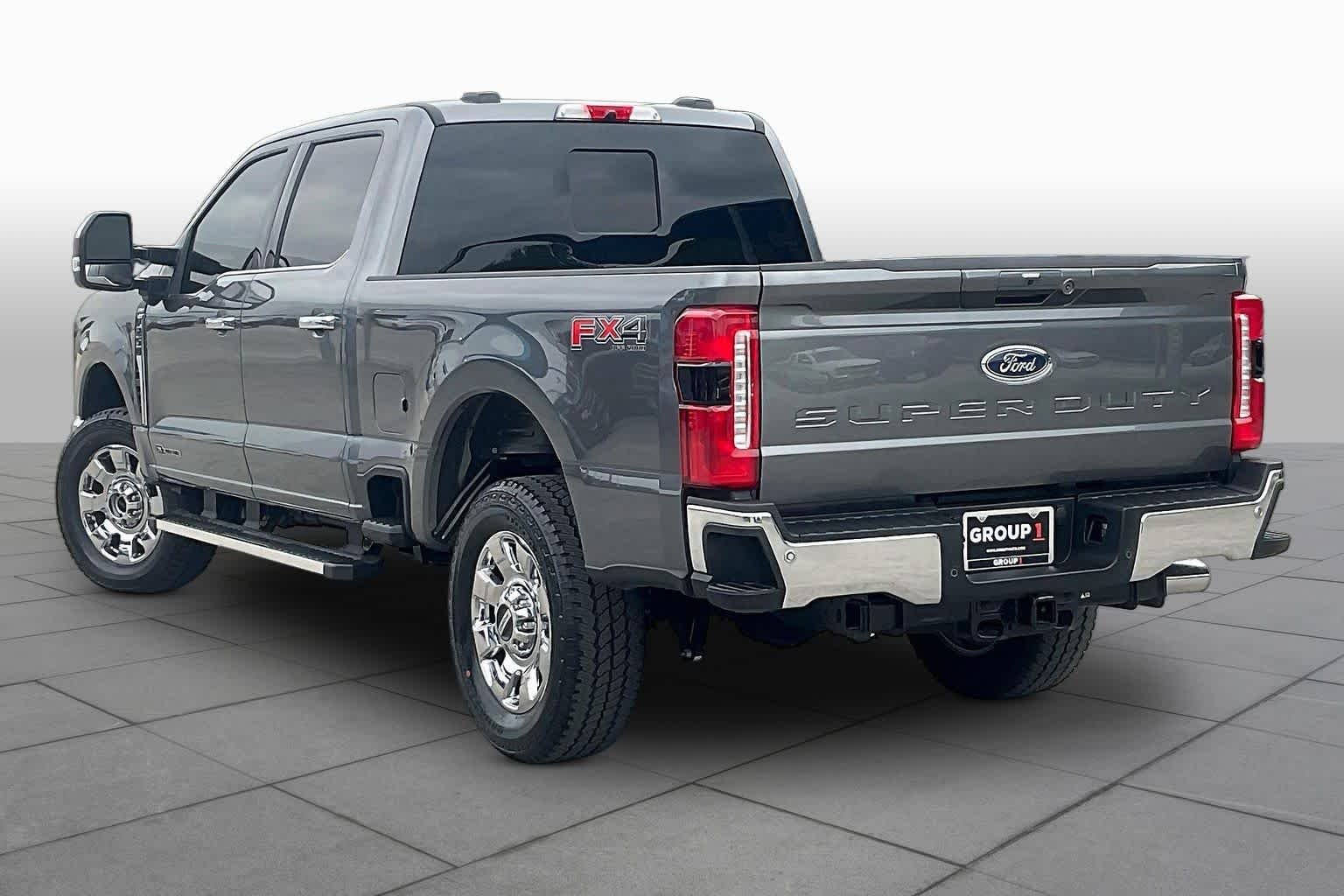 2025 Ford F-250 Super Duty Lariat - Photo 11
