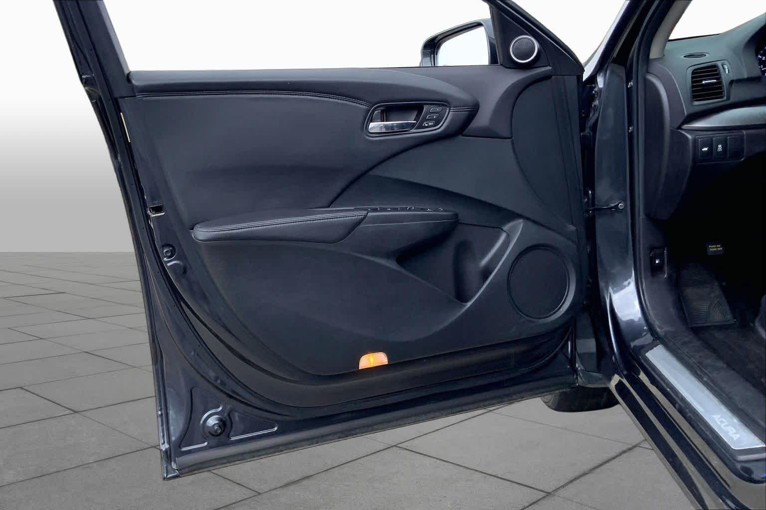 Used 2013 Crystal Black Pearl Acura Tech Pkg image 21