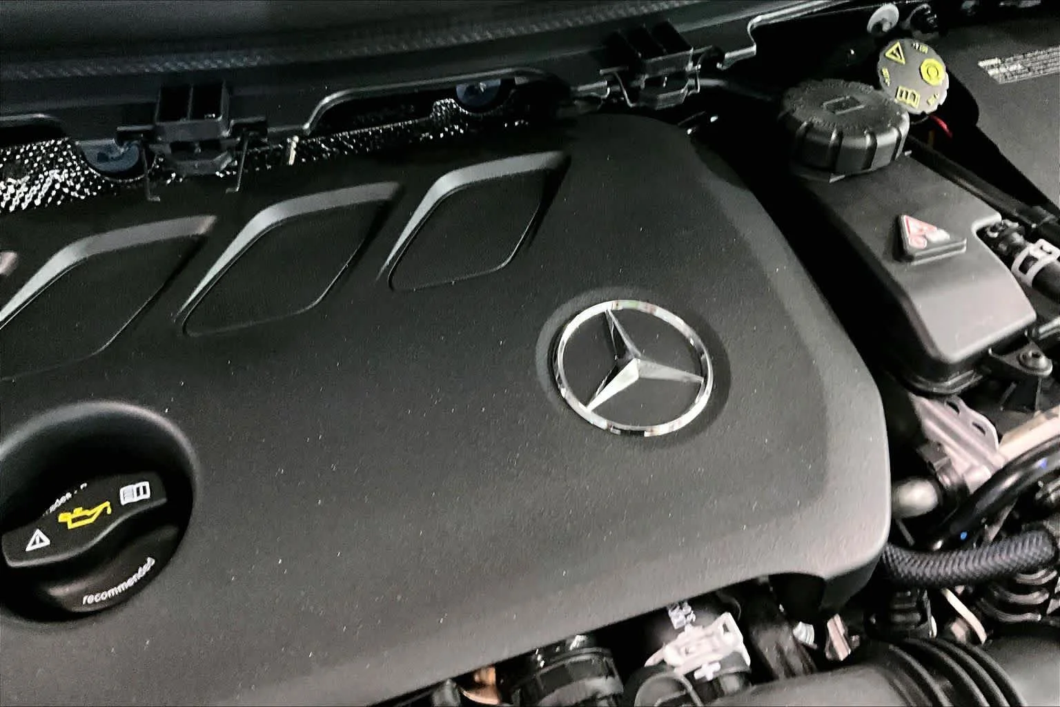 New 2026 Mountain Grey Metallic Mercedes-Benz GLA 250 image 15