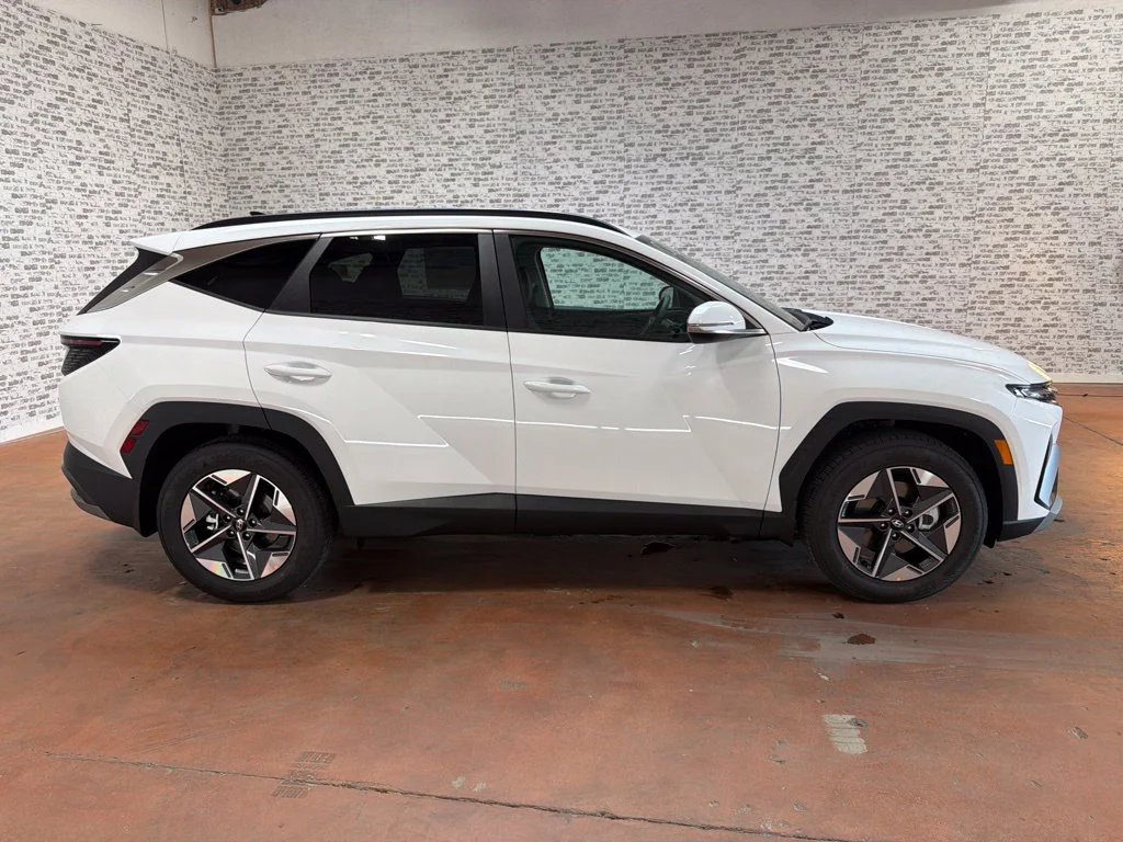 New 2026 Serenity White Pearl Hyundai SEL Premium image 8