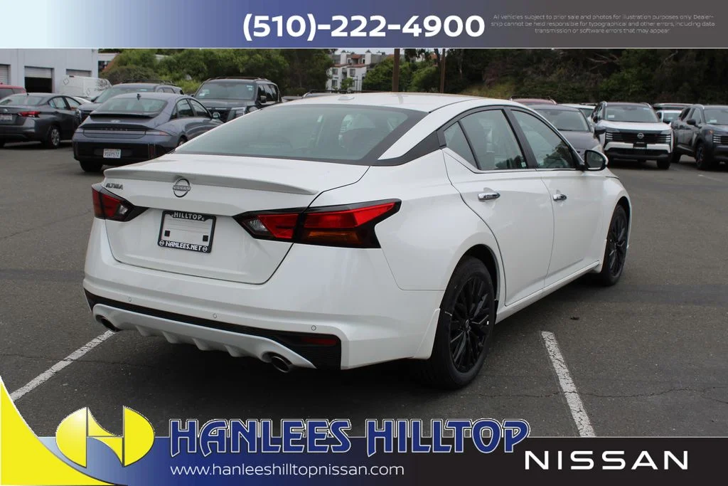 New 2025 White Nissan 2.5 SV image 7