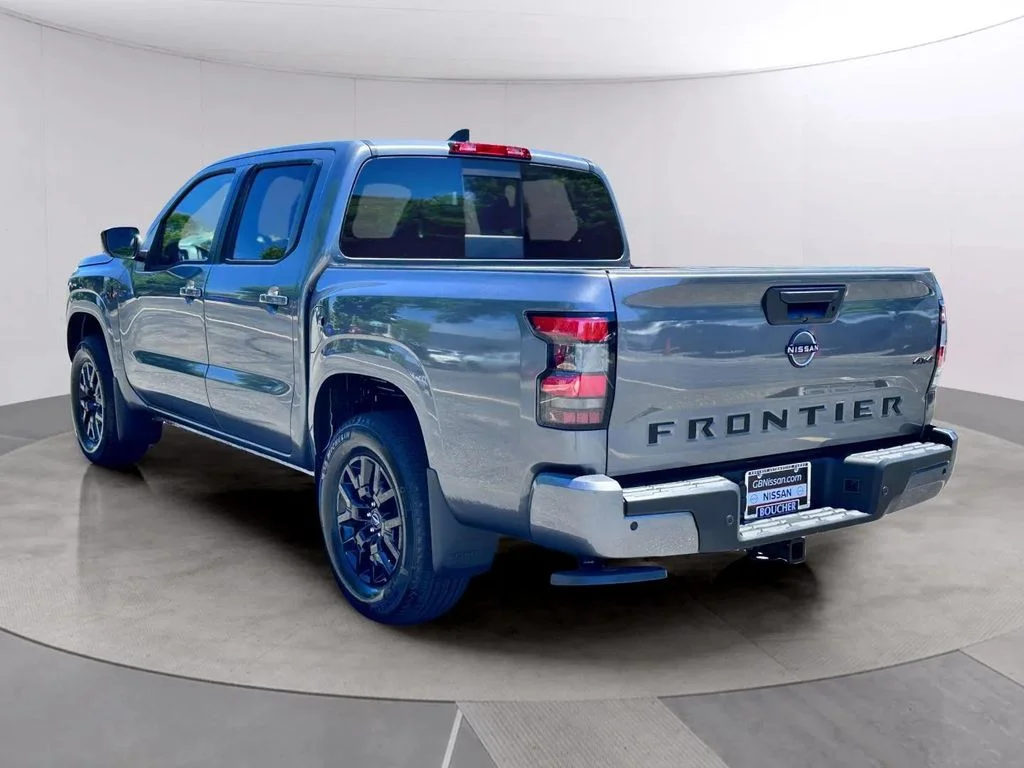 New 2026 Gun Metallic Nissan Crew Cab SV image 5