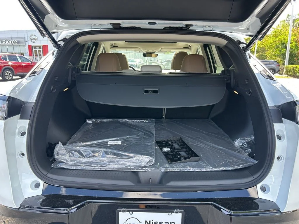 New 2026 Everest White Pearl TriCoat Nissan Platinum image 56