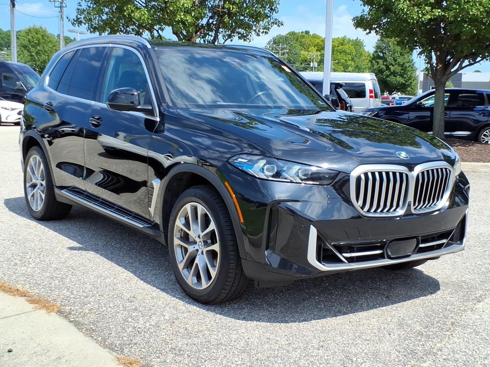 Used 2026  BMW sDrive40i image 5