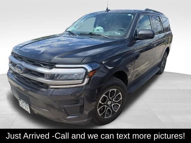 Used 2022 Dark Matter Metallic Ford XLT image 1