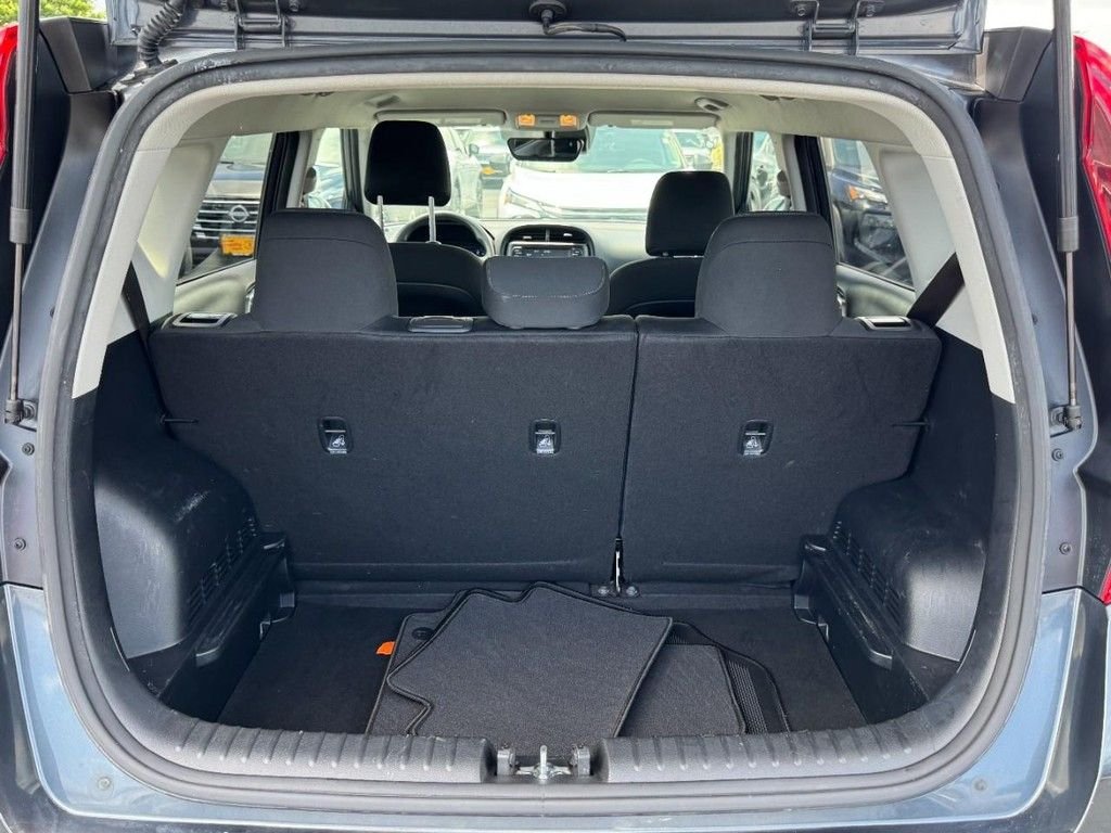 Used 2020 Gray Kia S image 6