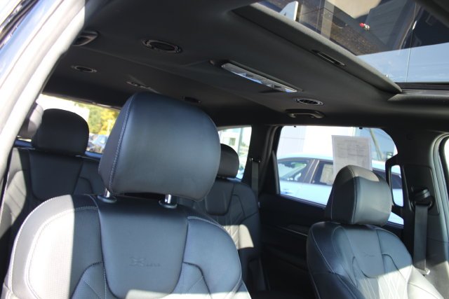 Used 2025 Black Kia EX X-Line image 37
