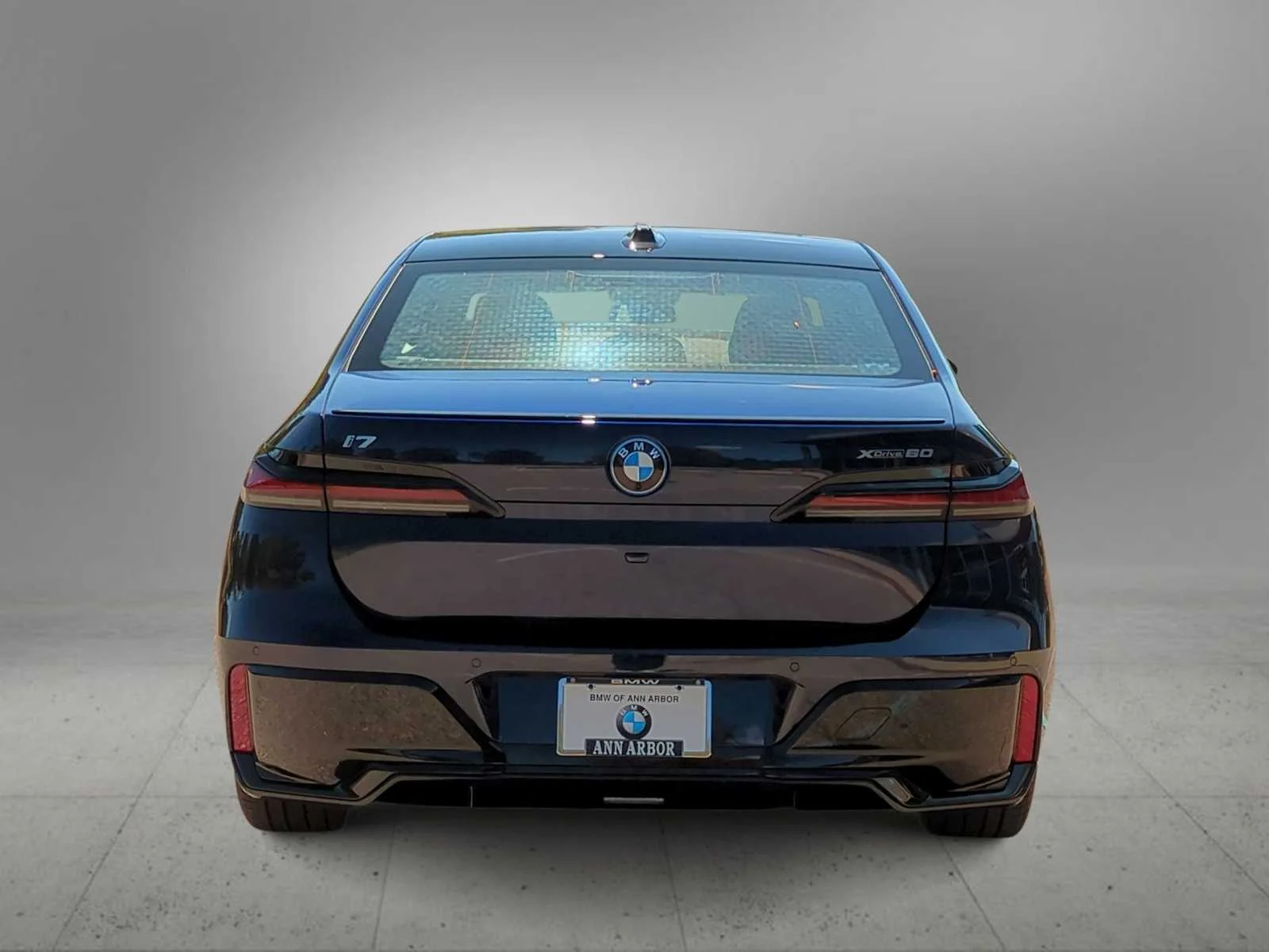 New 2026 Tanzanite Blue II Metallic BMW xDrive60 image 7