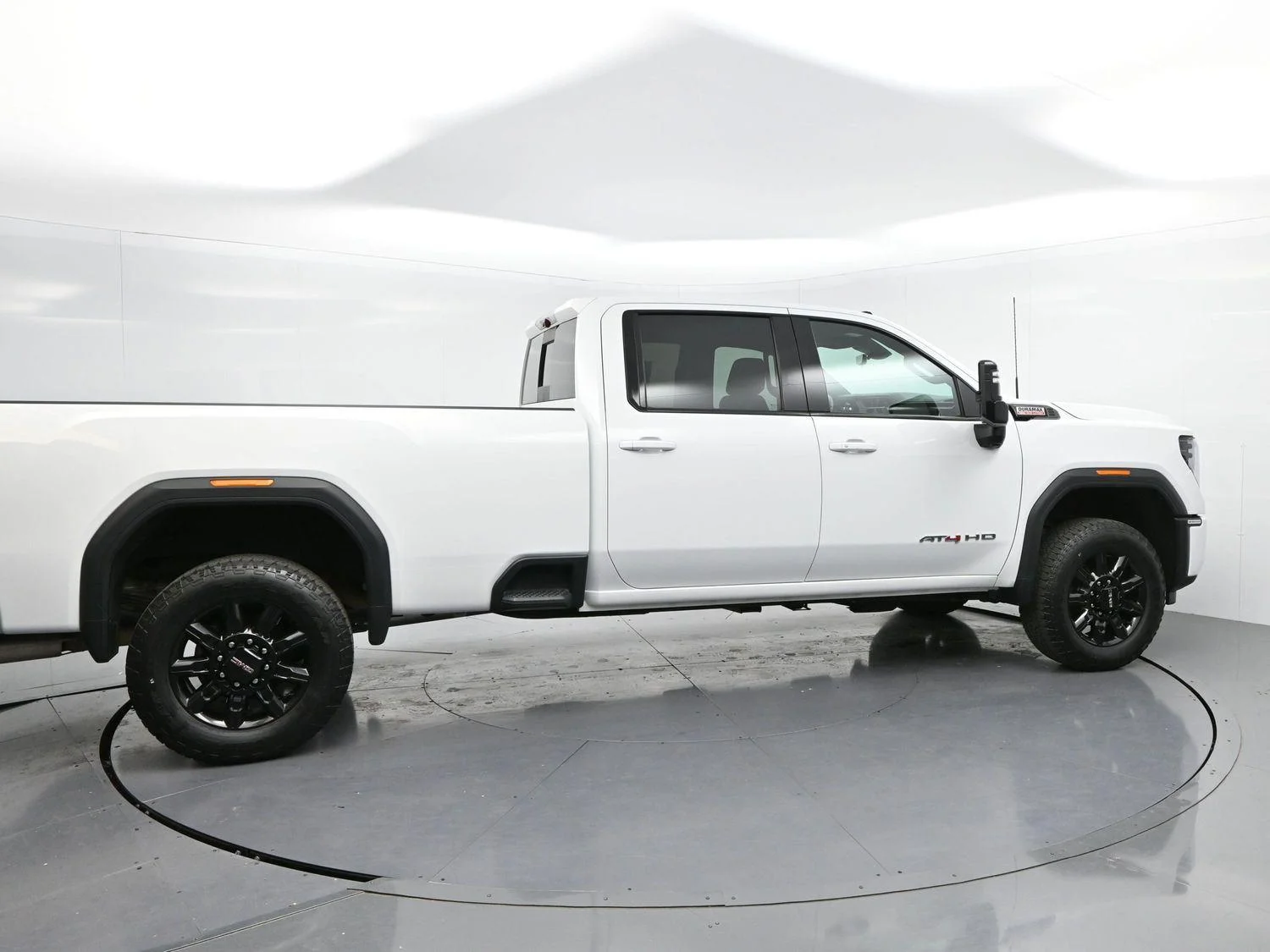 Used 2024 Summit White GMC AT4 image 8