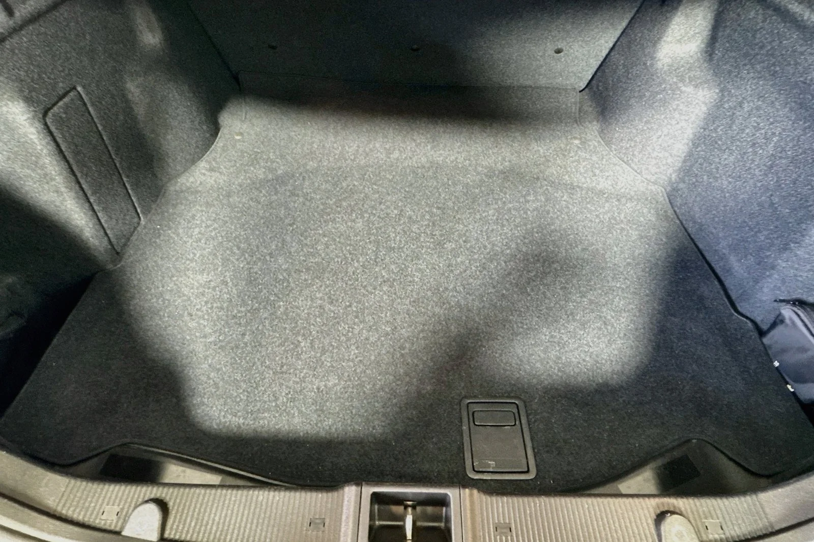 Used 2005 Gold Mercedes-Benz 1.8L image 23