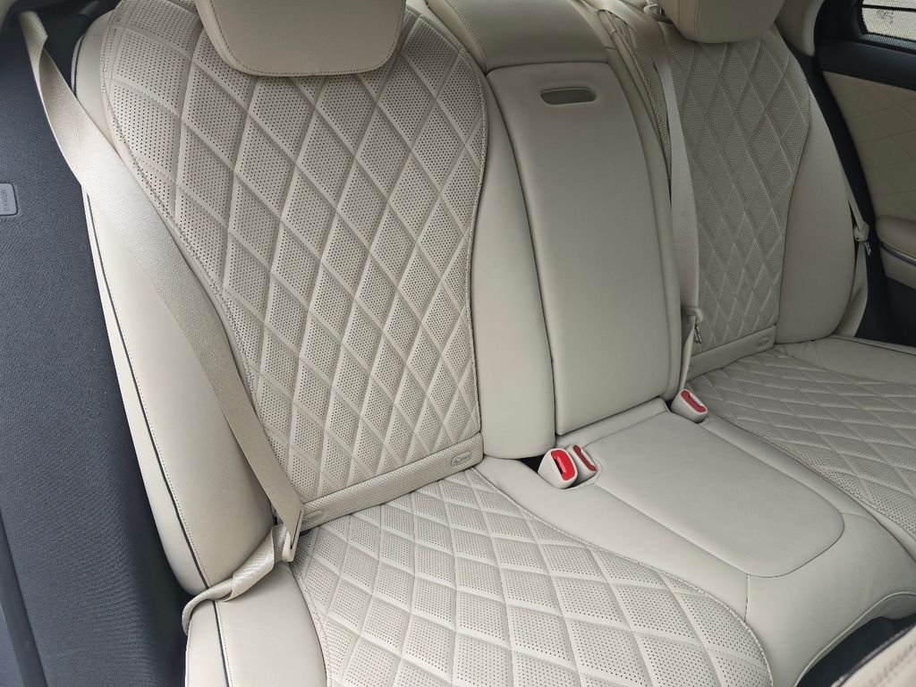 Certified Used 2022 Selenite Gray Metallic Mercedes-Benz S 580 image 22