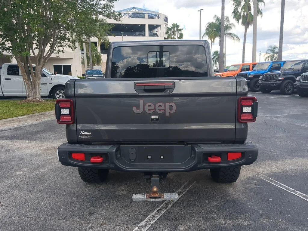 Used 2021 Gray Jeep Rubicon image 6