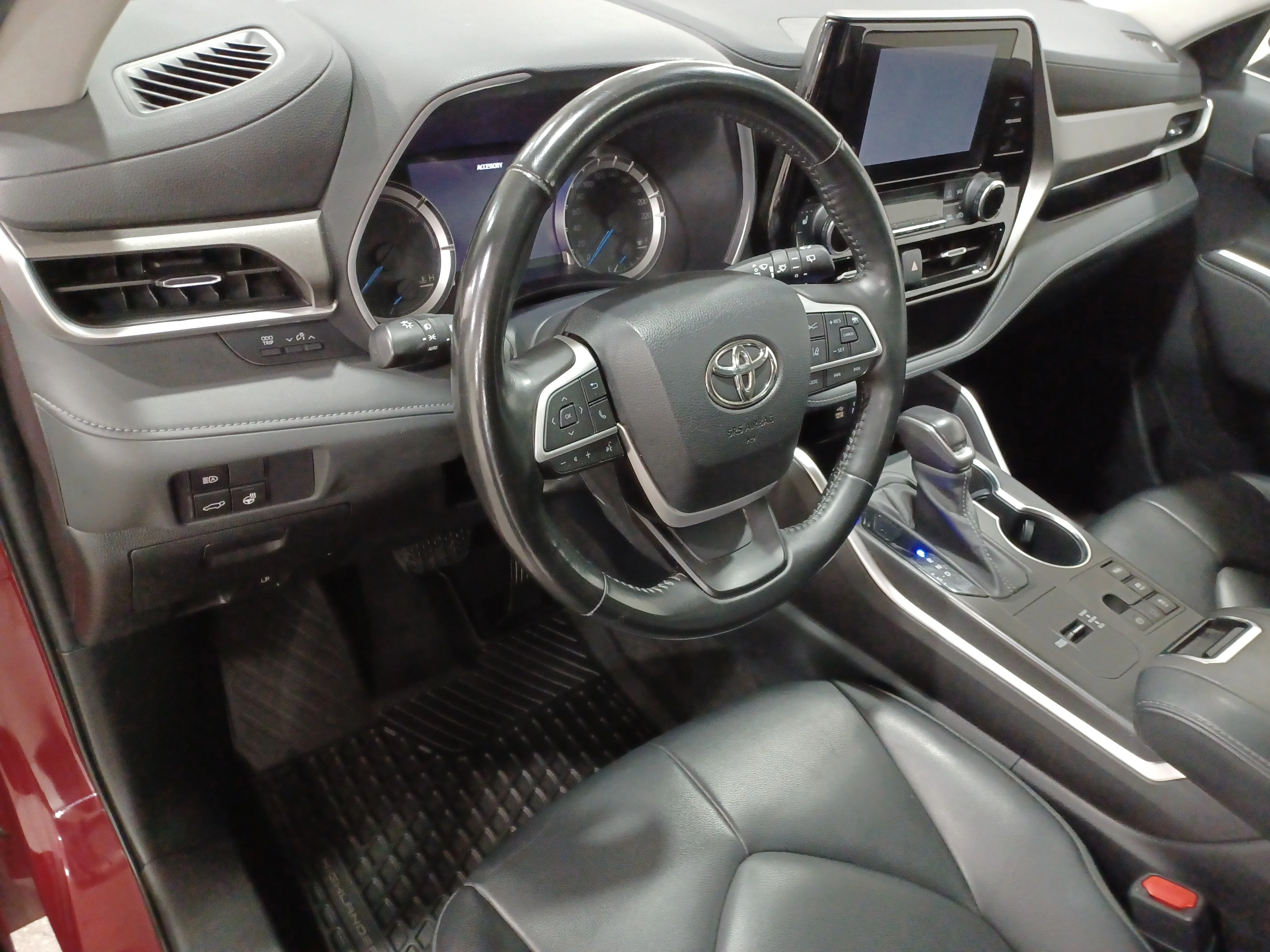 Certified Used 2023 Ruby Flare Pearl Toyota XLE AWD*8 Pass | Adaptive Cruise | Htd Leather | Htd Wheel | Lane Keep Assist | Blind Spot Detection image 15