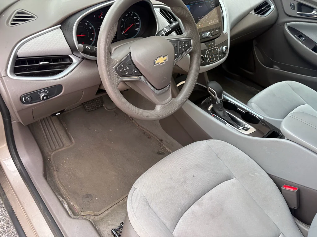 Used 2023 Gray Metallic Chevrolet LT image 26