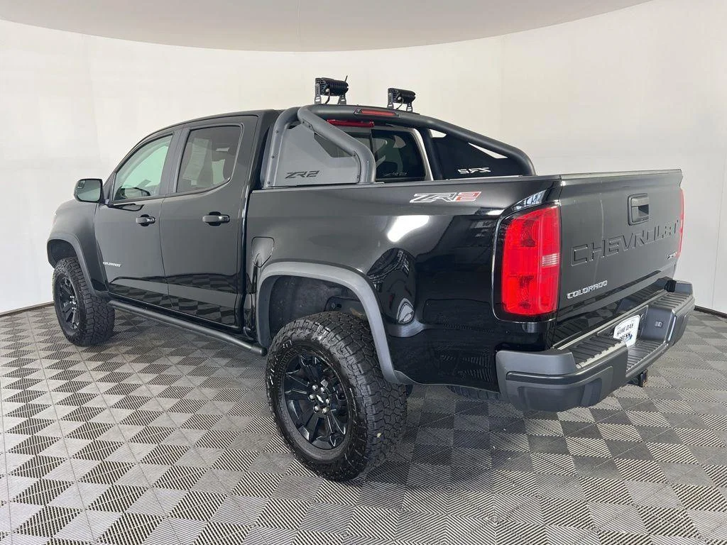 Used 2021 Black Chevrolet ZR2 image 27