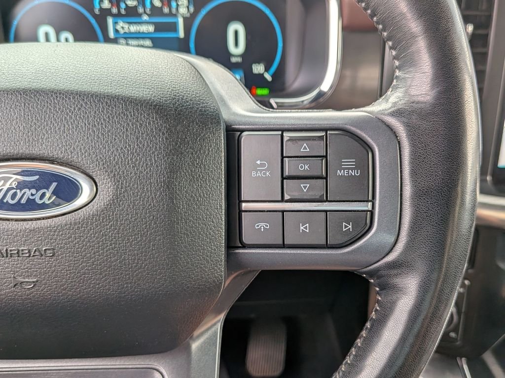Used 2023 White Ford Lariat image 24