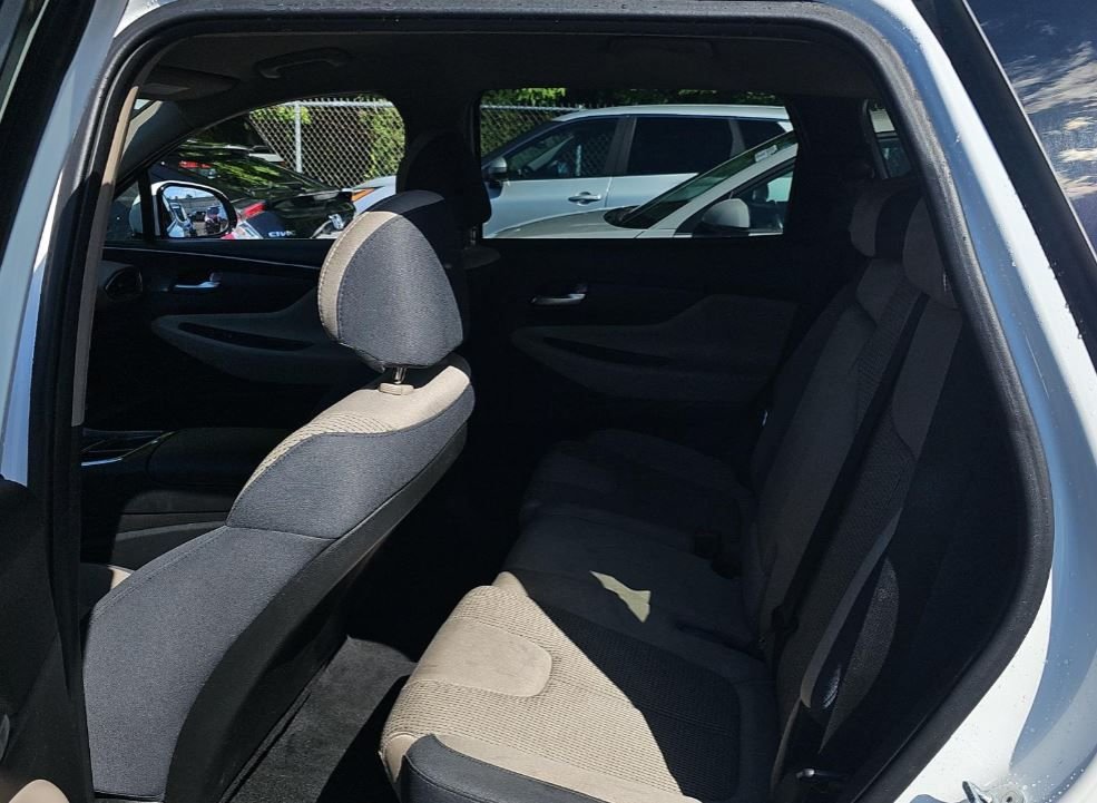 Used 2023 White Hyundai SEL image 7