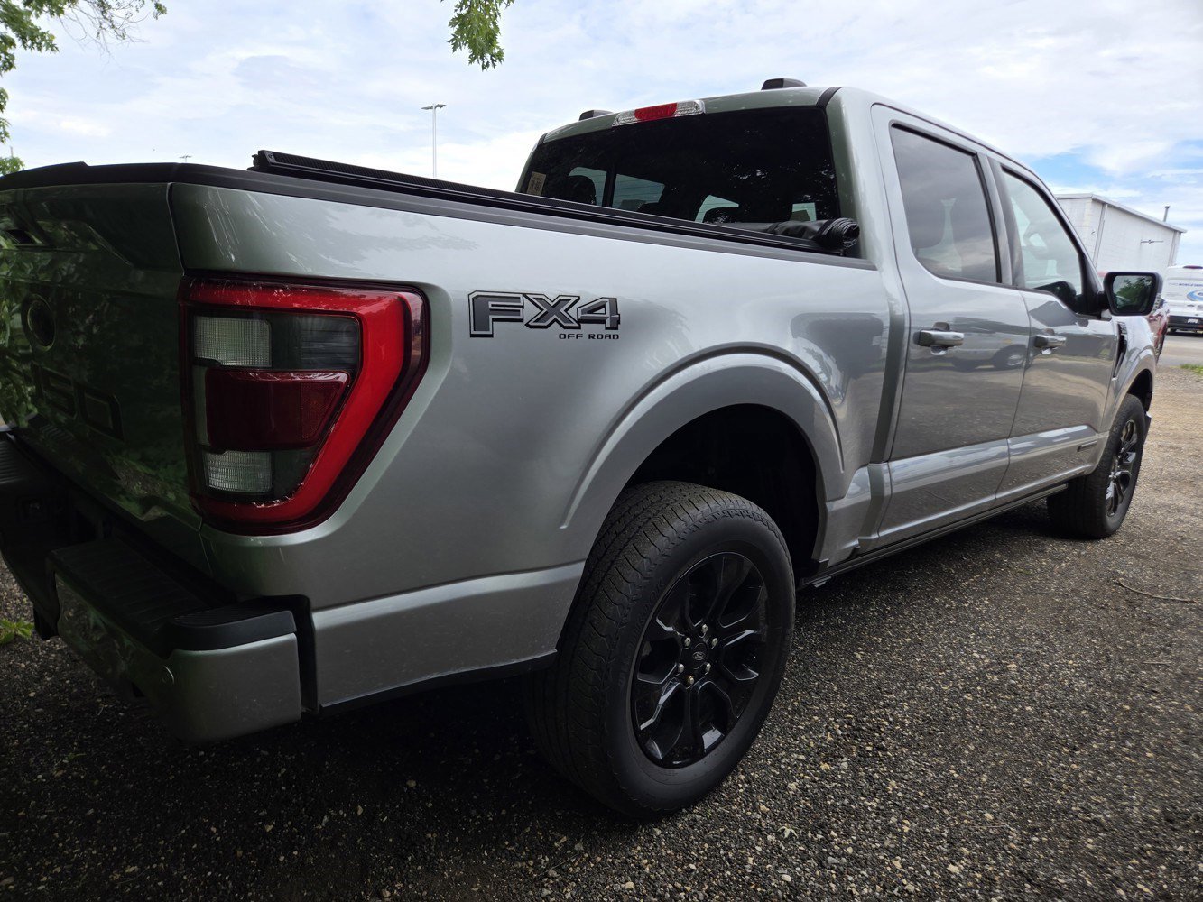 Used 2023 Gray Ford LARIAT image 4