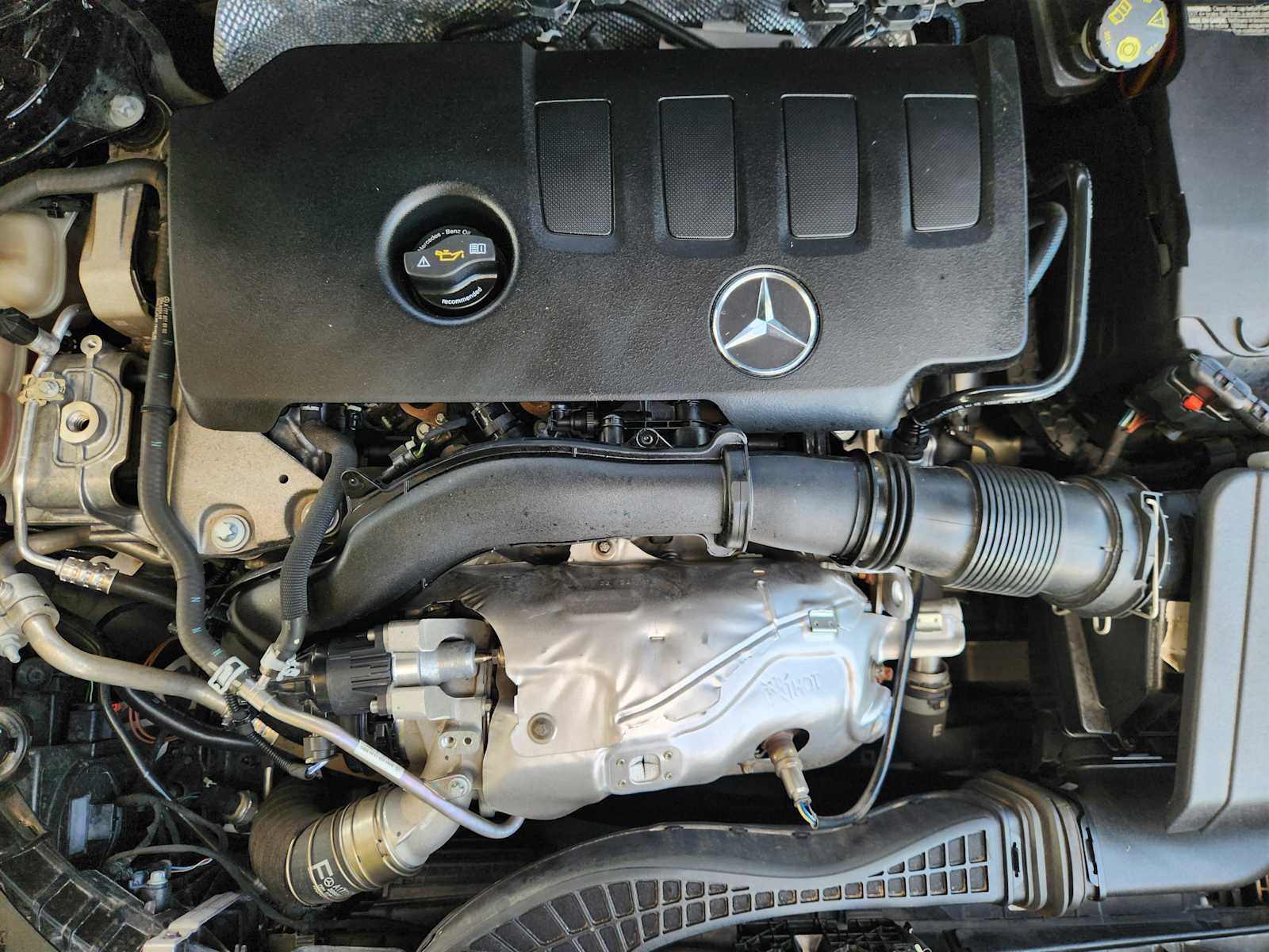 Used 2023 Night Black Mercedes-Benz GLA 250 image 30