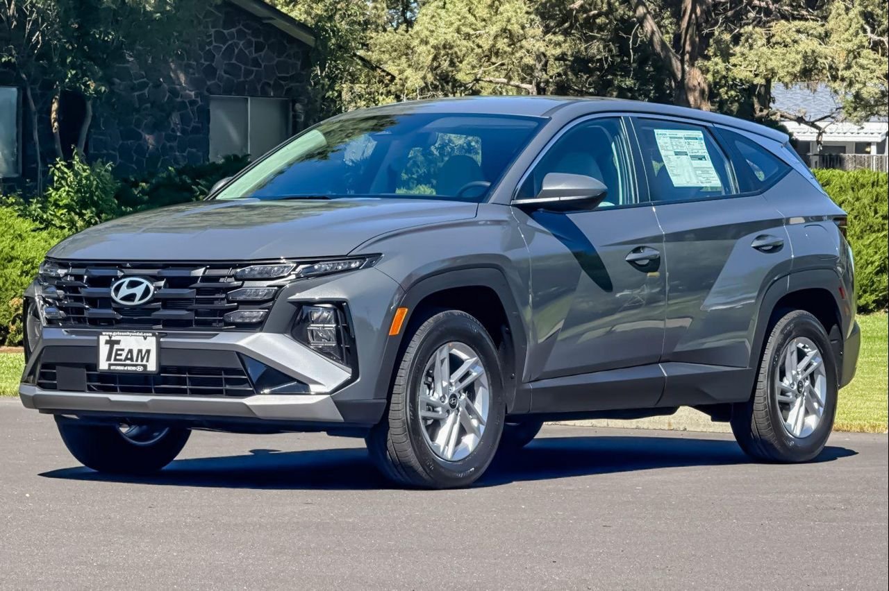 New 2026 Gray Hyundai SE AWD image 8