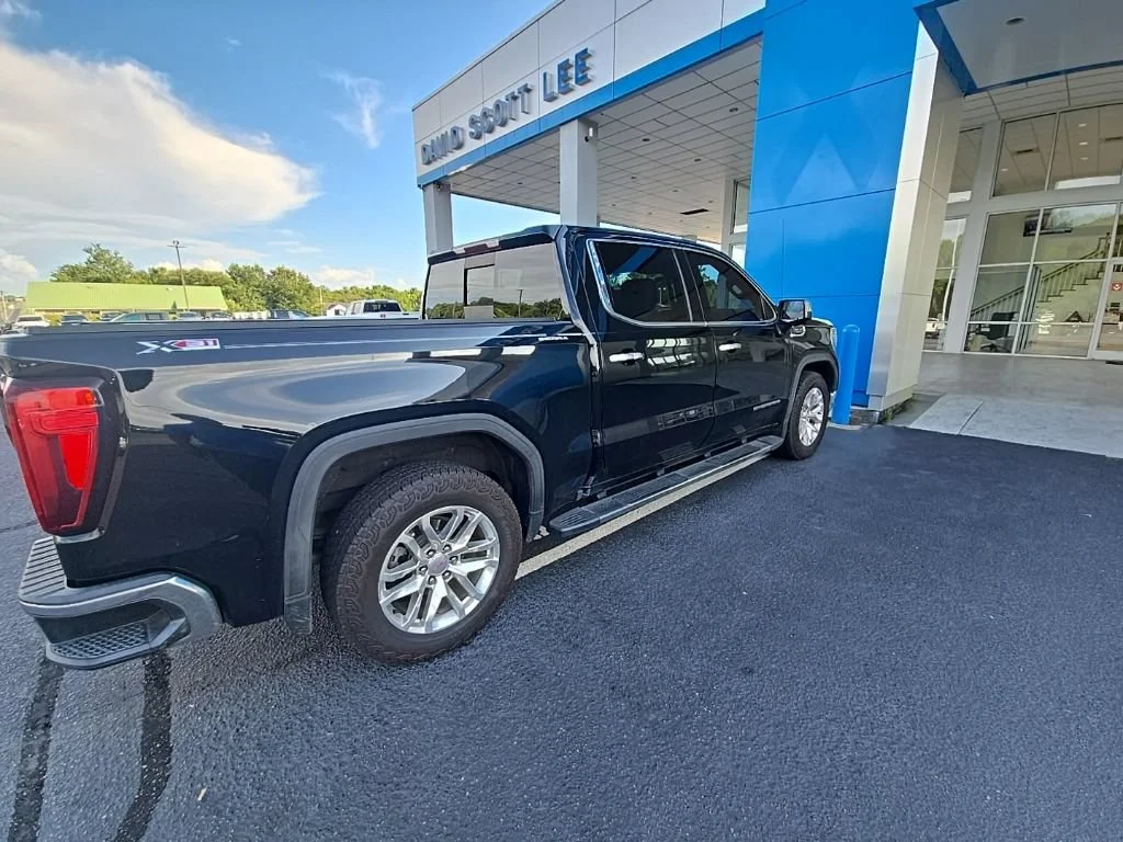 Used 2021 ONYX BLACK GMC SLT image 13