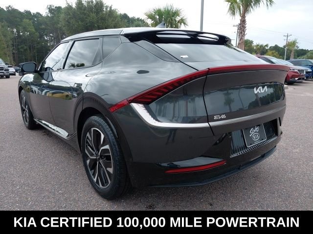 Used 2023 Gray Kia Wind AWD image 7